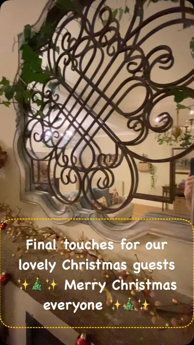 The final touches for our Christmas guests, Cider House is a home which loves to be lived in and is just perfect for those special get togethers. #familychristmas #christmasdecor #christmasdecorations #christmashome #familytime #holidayhome #countrylife #countryliving #countryhouse #visitdevon #visitdartmoor #celebration